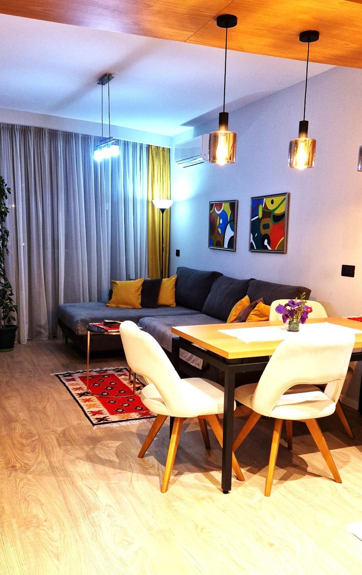 Central Luxury Apartment Тирана Екстериор снимка